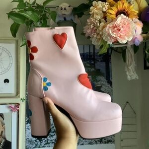 Lamoda sz 5 pink with red hearts and flowers zippered platform heeled boots